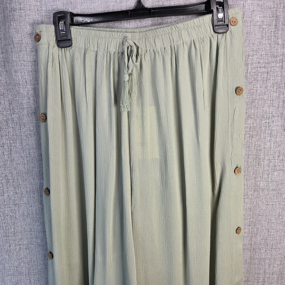Salty‎ Lemon Women's Medium Wide-Leg Green Rayon Slacks Side Buttons Boho Beach